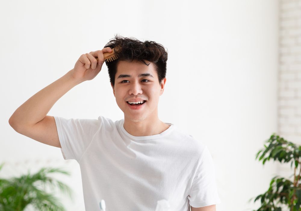 ผมร่วง ผมบาง แก้ได้! รวมวิธีดูแลเส้นผม & หนังศีรษะสำหรับผู้ชายยุคใหม่ 7 ผมร่วง ผมบาง